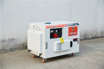 10KW靜音柴油發電機車載小體積